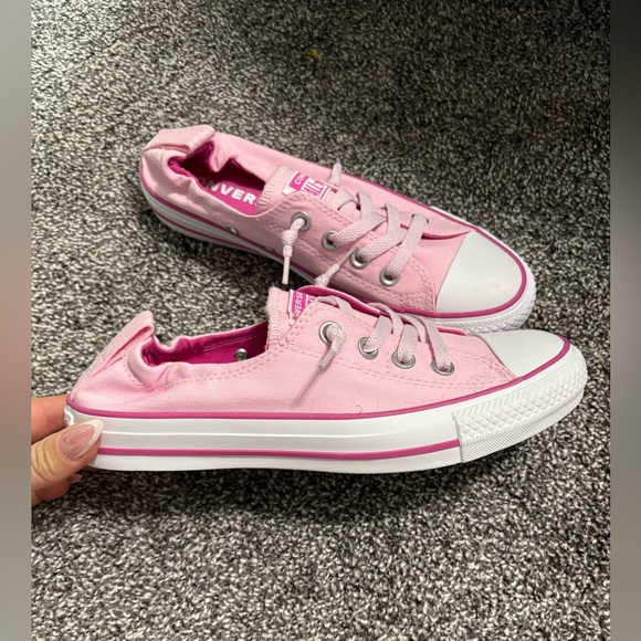 Converse Pink low top Chucks - Picture 2 of 7